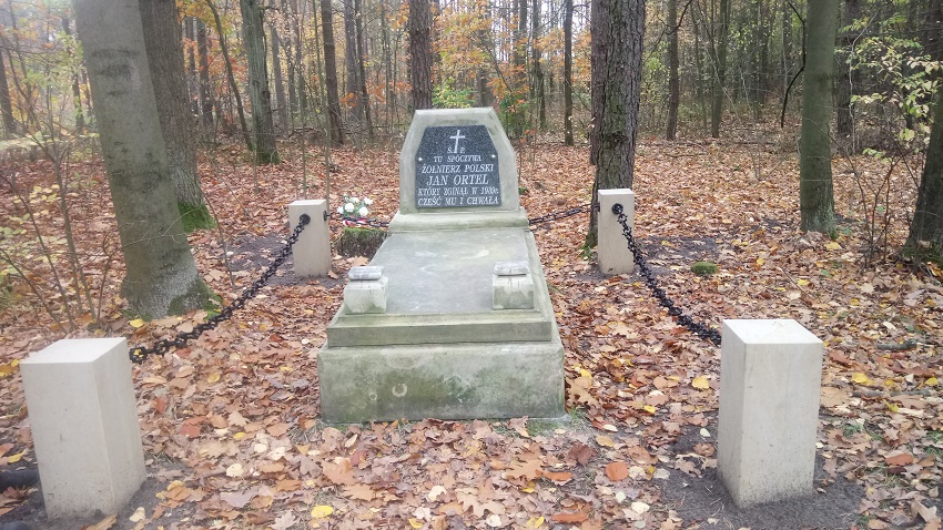 Remont grobów i mogił wojennych na terenie Gminy Kłomnice