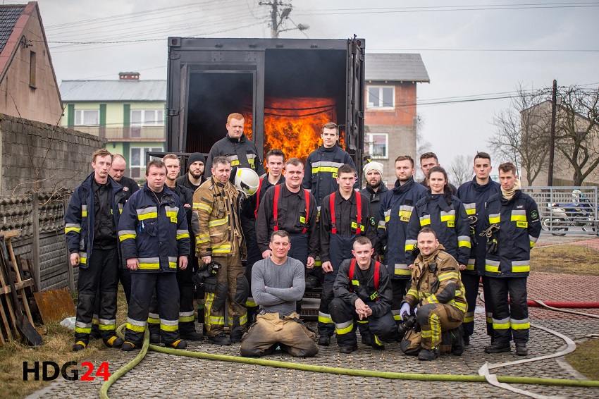 Szkolenia z pożarów wewnętrznych w Pacierzowie. Zdjęcie numer 5