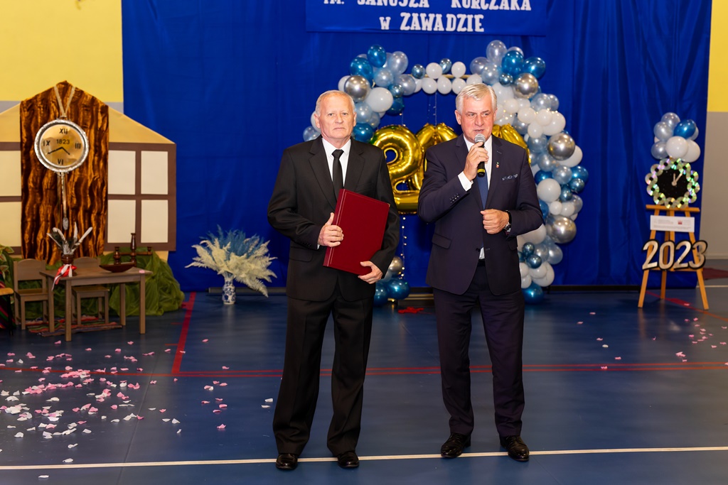 200 lat SP w Zawadzie 108