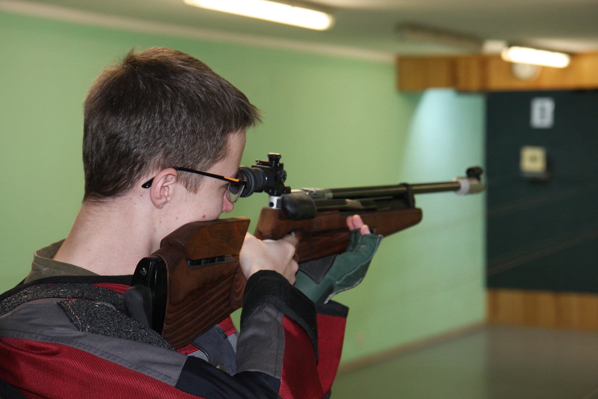 Zawody Strzeleckie przy Szkole Podstawowej w Kłomnicach