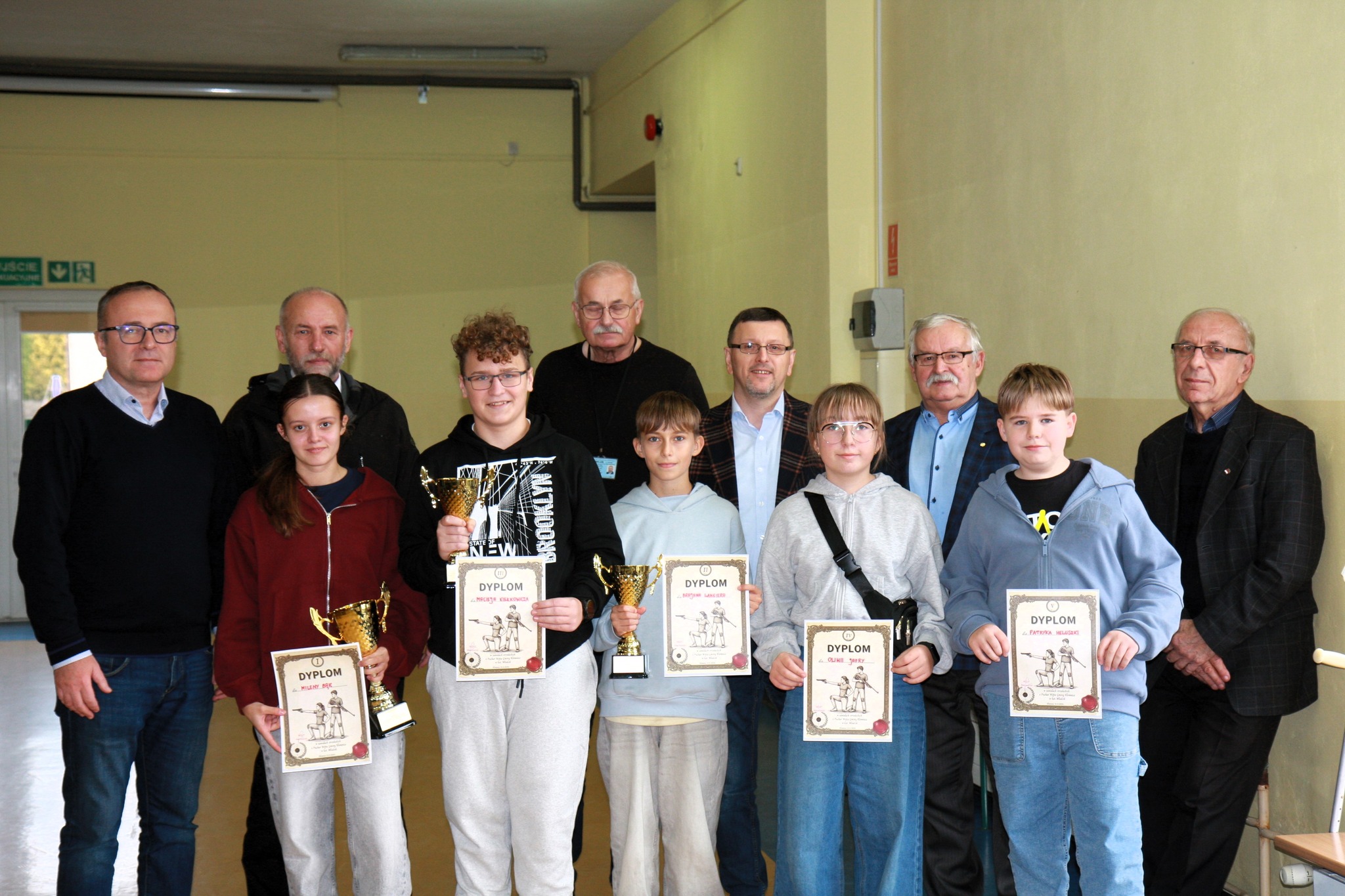 Zawody Strzeleckie przy Szkole Podstawowej w Kłomnicach