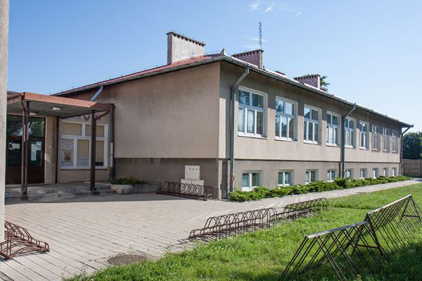 Zespół szkół w Witkowicach